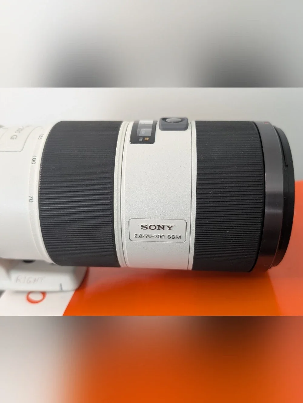Sony 70-200mm F2.8 G SAL70200G SSM Zoom Lens US Stock A Mount [Near Mint] w/Box